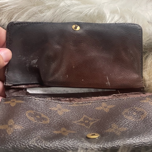Louis Vuitton VINTAGE REHAB Wallet - Picture 4 of 17